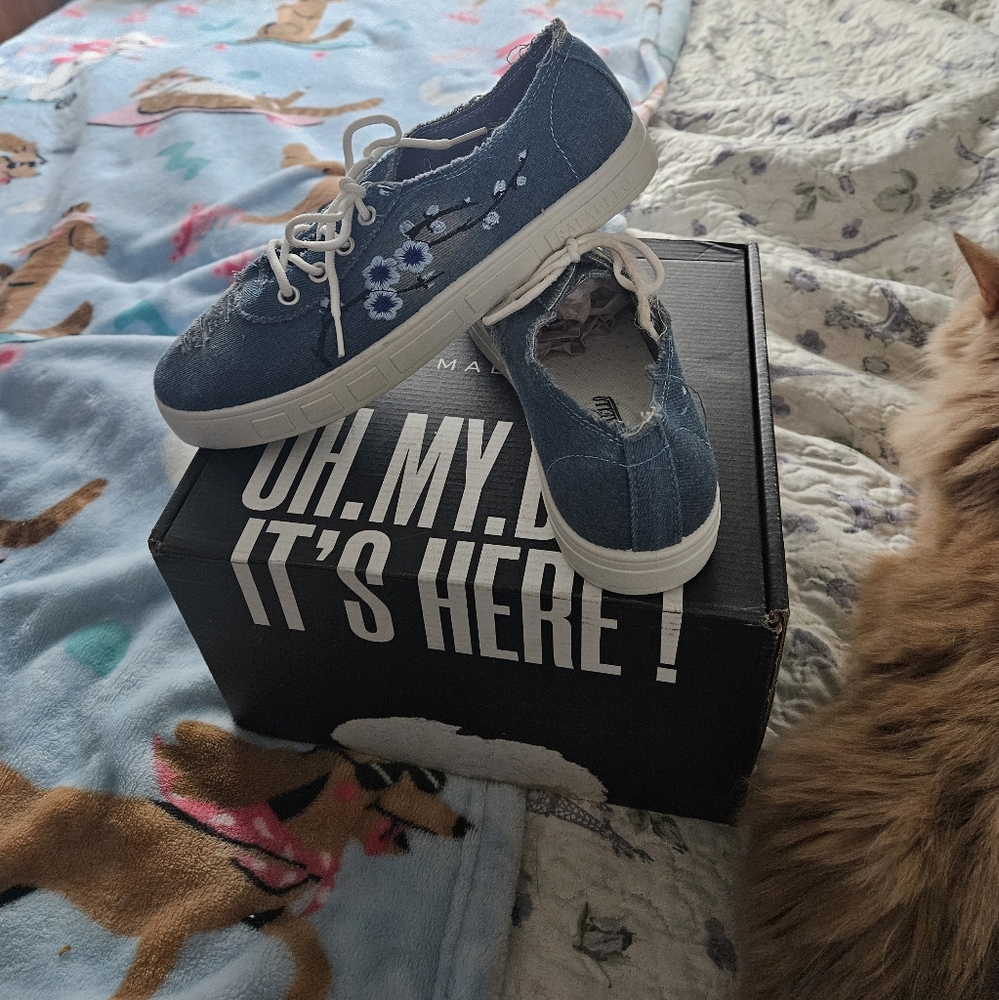 SALE ** BRAND NEW ** Denim Blue Sneakers with Floral Design